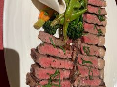-普朗姆生蚝牛排馆 The Plump Oyster(成都摩方购物中心店)