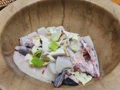 -滇香肴·云南菜蒸汽石锅鱼(云南北路店)