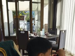 -静之湖湖畔餐厅