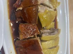 -正東记港味烧腊餐室(天鹅湖银泰城店)