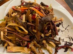 -小厨子私房菜·云南美食店