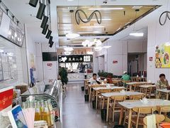 -陆元丰·兰州纯汤牛肉面(自强西路店)