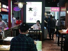 大堂-怪噜范·老贵阳街头名小吃(数博万达店)