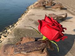 -多瑙河畔鞋履雕塑