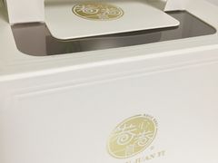 黑抹法卷-卷心卷意·轻甜蛋糕(新光天地店)