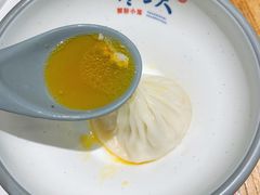 -馋三尺蟹粉小笼(人民广场店)