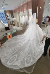 -派丽莫Pellimo原创设计婚纱品牌