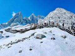 -玉龙雪山蓝月谷