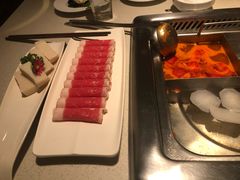 -海底捞火锅鲜切牛肉主题店(长寿路店)