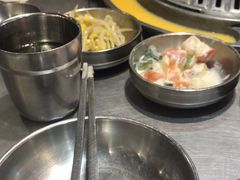 -GOGIYA·咕叽吖韩国传统烤肉店(东方新天地店)