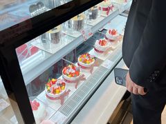 -花花卷卷·鲜食蛋糕(静安久光百货店)