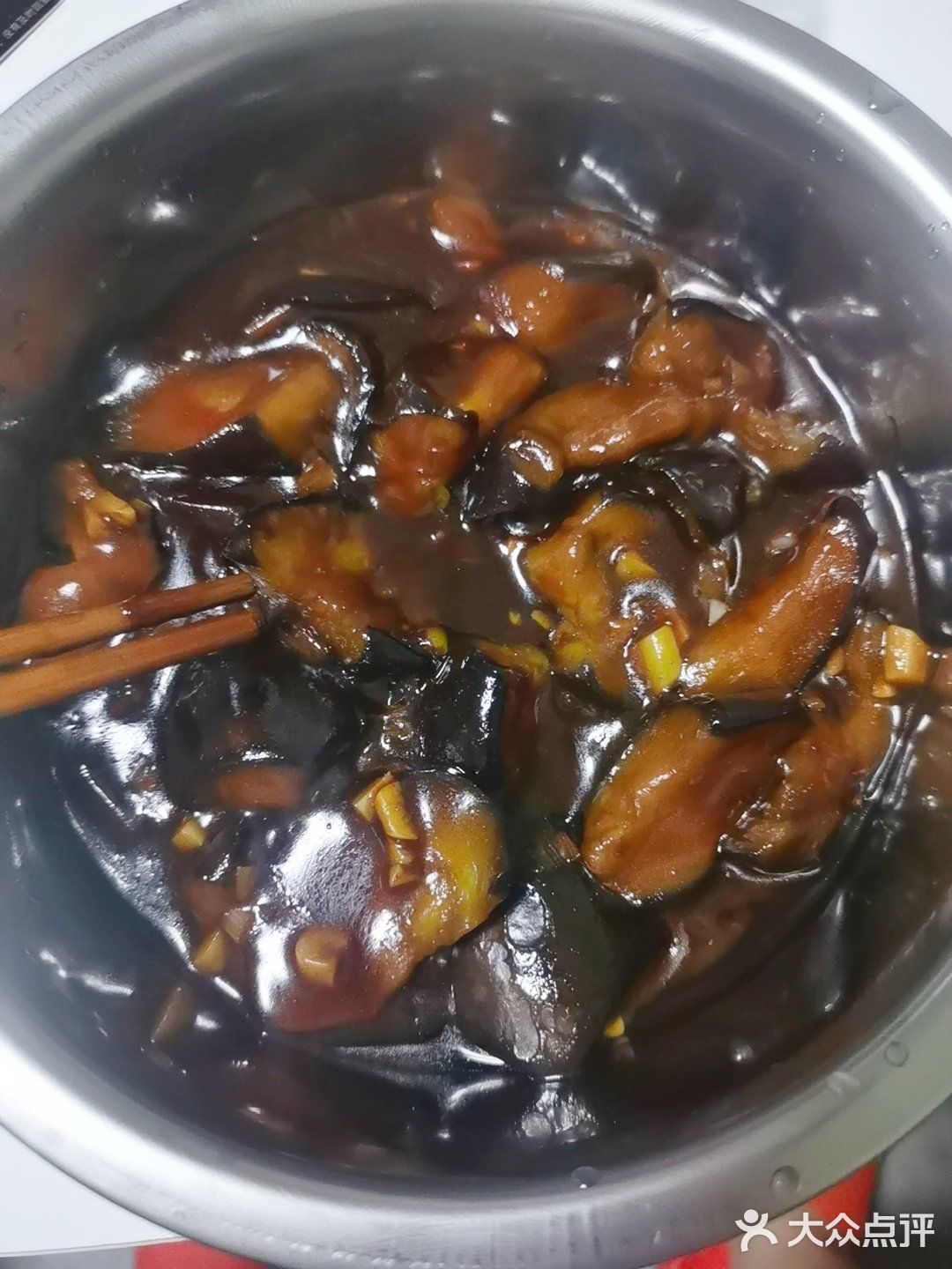 买了好多好多生活用品，冰箱塞得慢慢的，小家渐渐成型起来