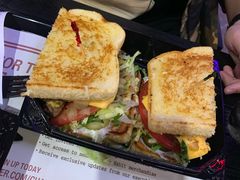 -The Habit Burger Grill 哈比特汉堡(爱琴海店)