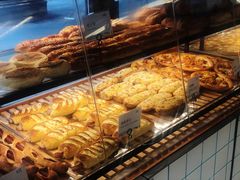 -Dough&Joe团憩(瑞虹天地月亮湾店)