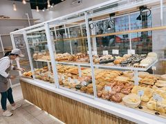 面包甜点陈列柜-焙丽拾光(麦凯乐直营店)