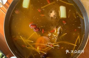 Sour Radish Duck Bone Soup