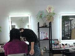 -ME觅妆·定制美妆·彩妆私教(菱角湖店)