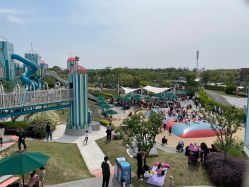 -季高兔窝窝亲子园(上海薰衣草公园店)