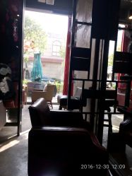 -In Style Hair Salon