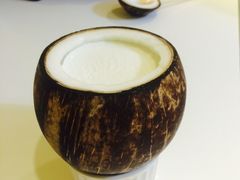 -志龙皇冠吃货椰子铺