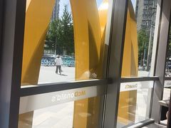 -麦当劳(北苑秋实路店)