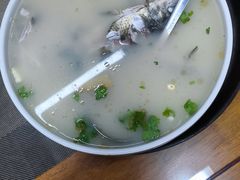 -微山岛春天里酒家