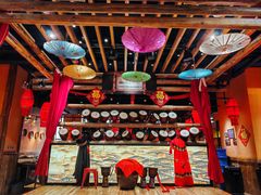 -老滇山寨•云南特色菜•地方菜•民族风情歌舞表演(金碧店)