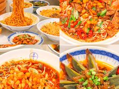 -李与白包子铺(桐梓林店)