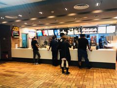 -麦当劳(新城市广场店)
