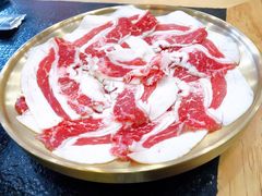 -臻牛烤肉