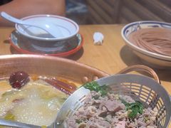 -洱火云南酸菜牛肉火锅(石景山当代商城店)