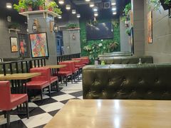 大堂-愉肴麻辣香锅(中山路店)