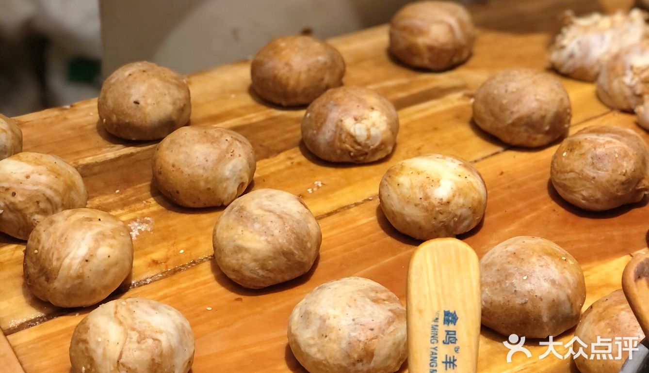 一出炉就秒没！现场制作的麻酱烧饼！