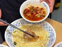 -李与白包子铺(桐梓林店)