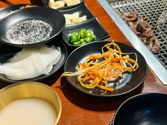 -肉甲韩国木炭烤肉(新壹街1店)