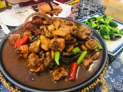 -八两八金·莱芜特色炒鸡(市南漳浦路店)