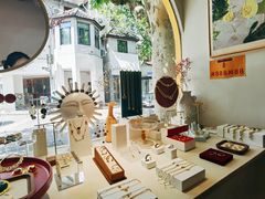 -LADY FAFA(巨鹿路陕西南路路口店)