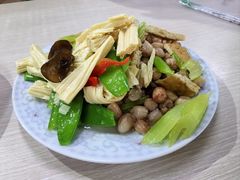 -赵氏牛肉罩火烧