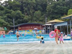 -大河马水上世界
