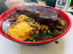 -小龙大肉面馆