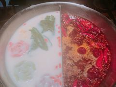 -湊湊火锅·茶憩(新中关购物中心店)