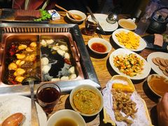 -老牌坊云南鱼豆花火锅(哈西万达店)