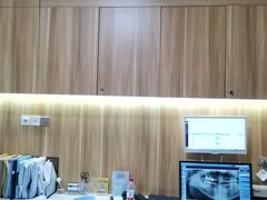 -上海仁爱医院口腔科 · 种植