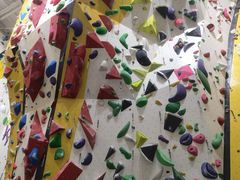 -问山MountQuest攀岩馆