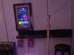 -皇马纯KTV·量贩·聚会(民治店)