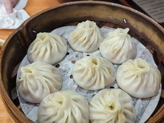 -莱莱小笼·乔艾