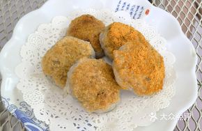 Pan-fried Lei Fish Cake