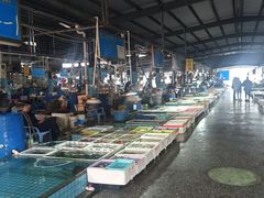 -霞涌市场海鲜摆卖区