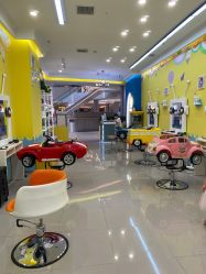 -爆米花儿童美发乐园