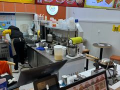 -疯狂小丸子·章鱼烧·酸辣粉(云瑞中心店)